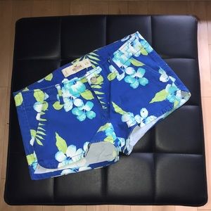 Cute Hollister Floral Shorts